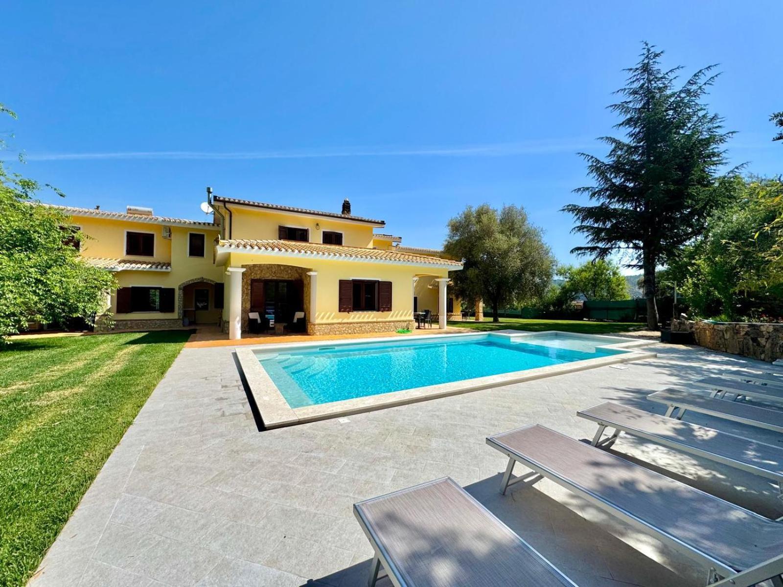 Villa With Pool Кардеду Екстер'єр фото