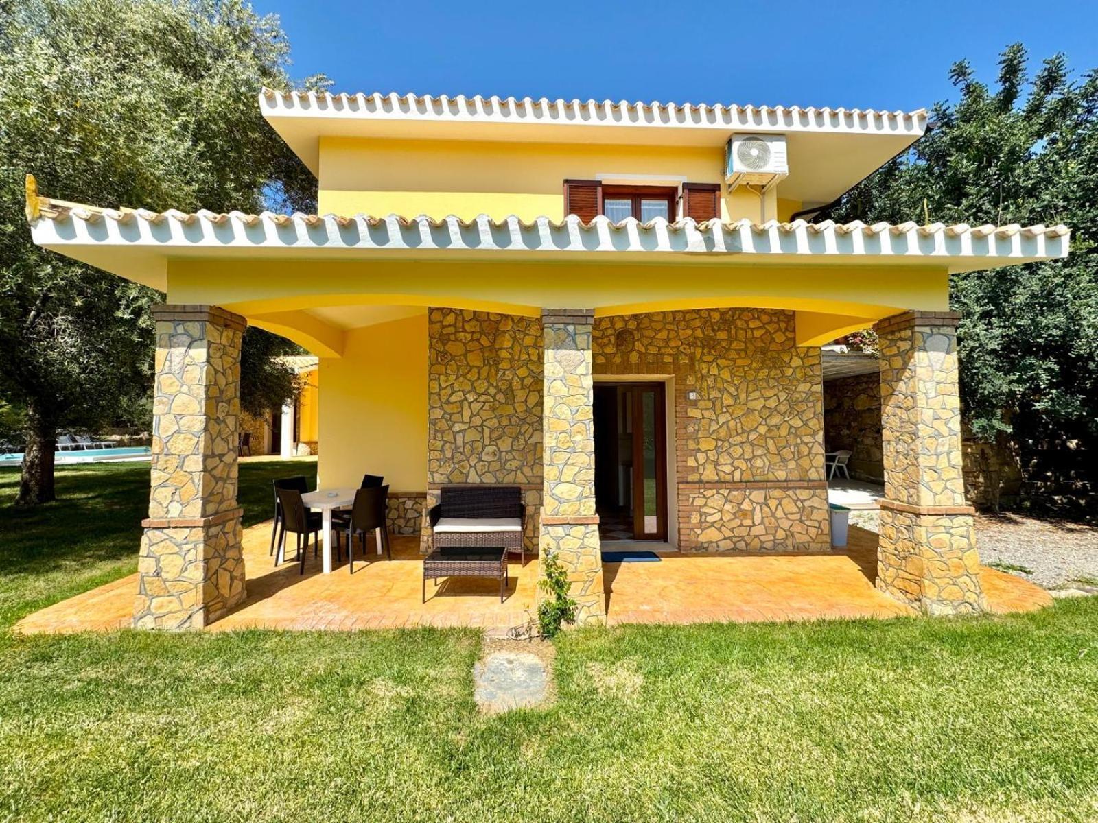 Villa With Pool Кардеду Екстер'єр фото