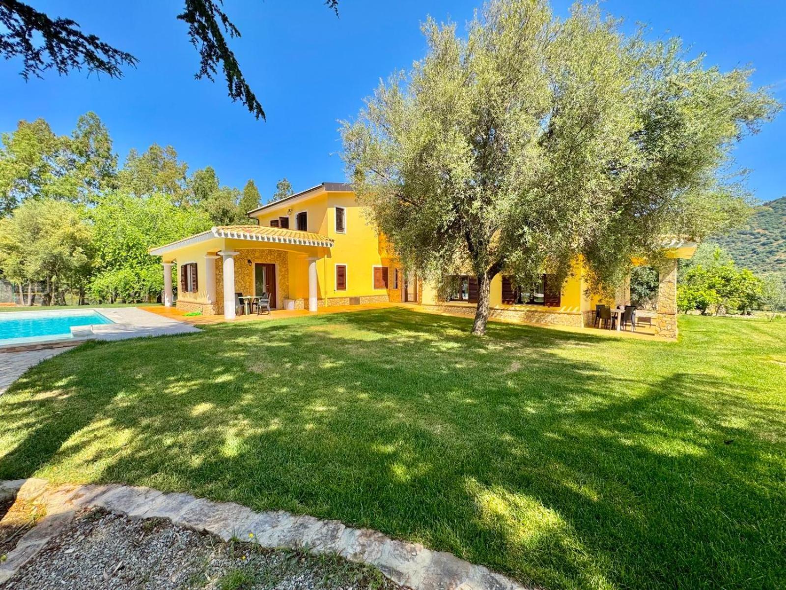 Villa With Pool Кардеду Екстер'єр фото
